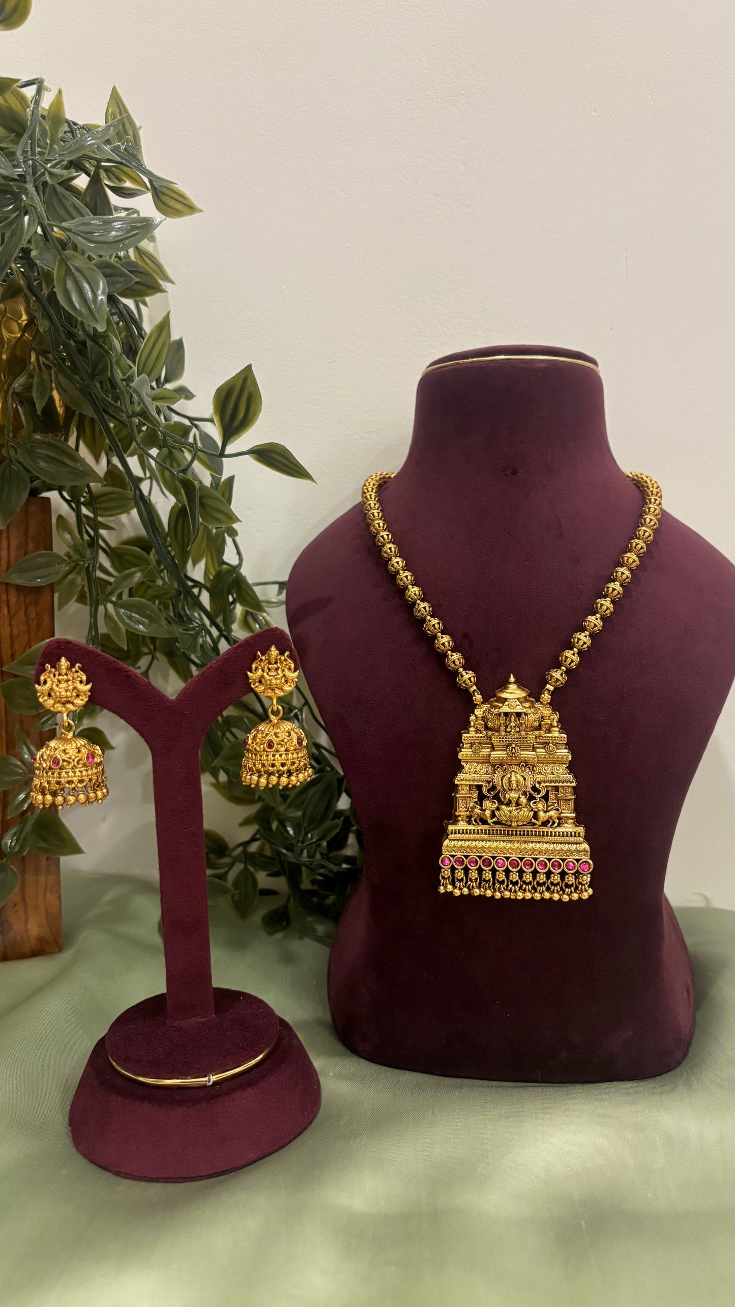 Devanshi Temple Haram Set