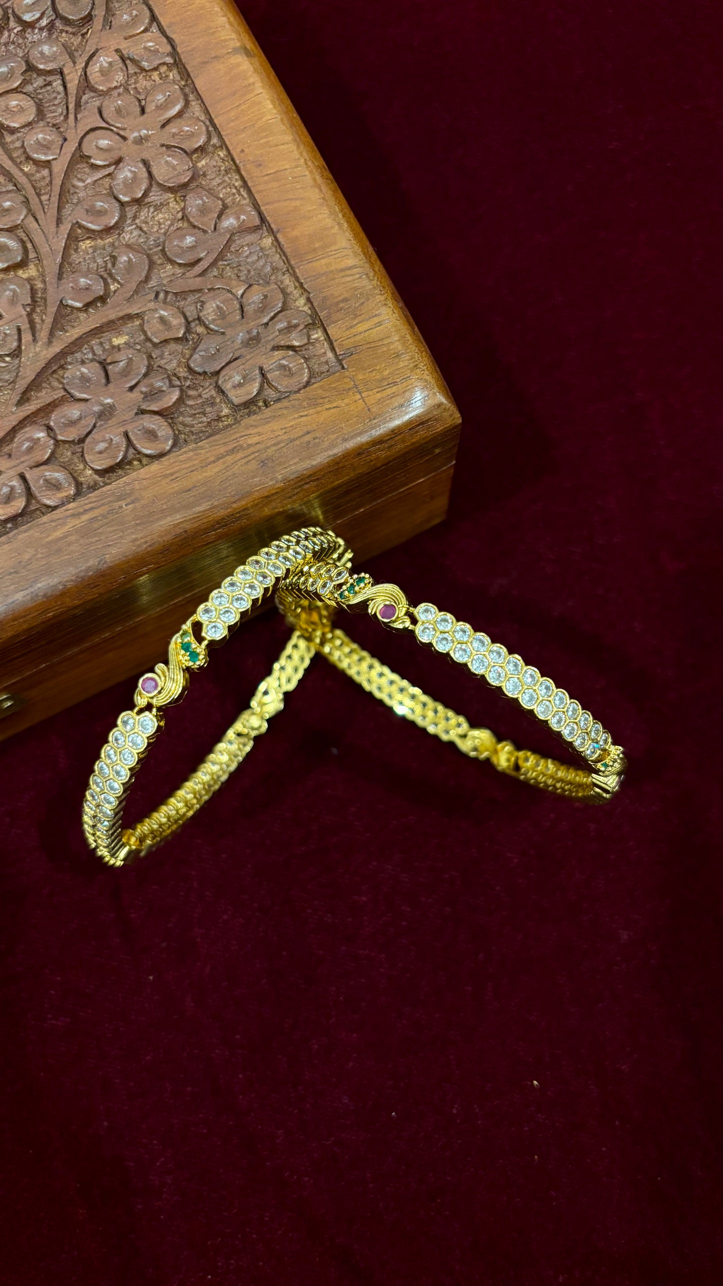 Mayuri Rekha AD Bangle Set