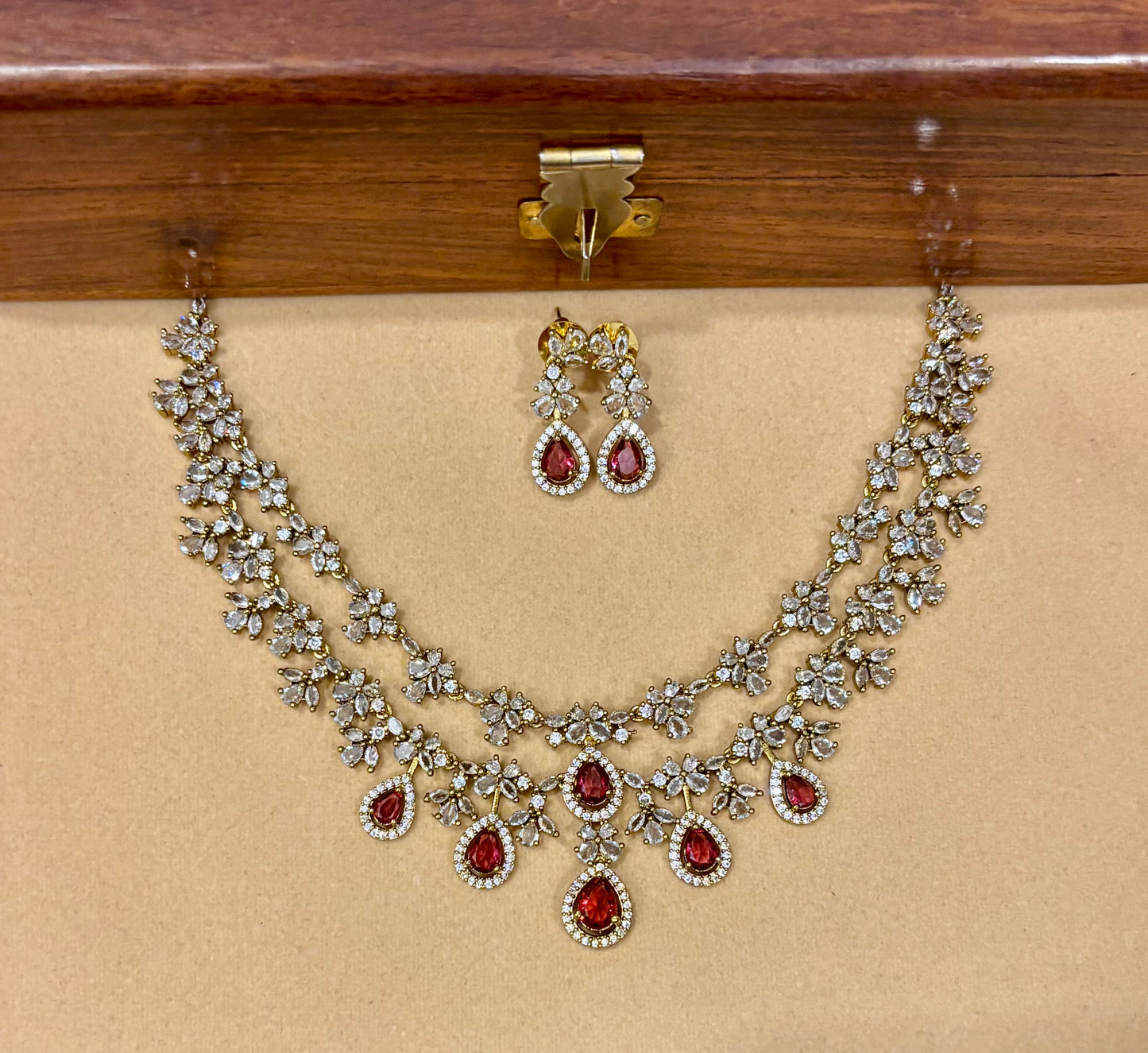 Aarinya Premium AD Necklace Set