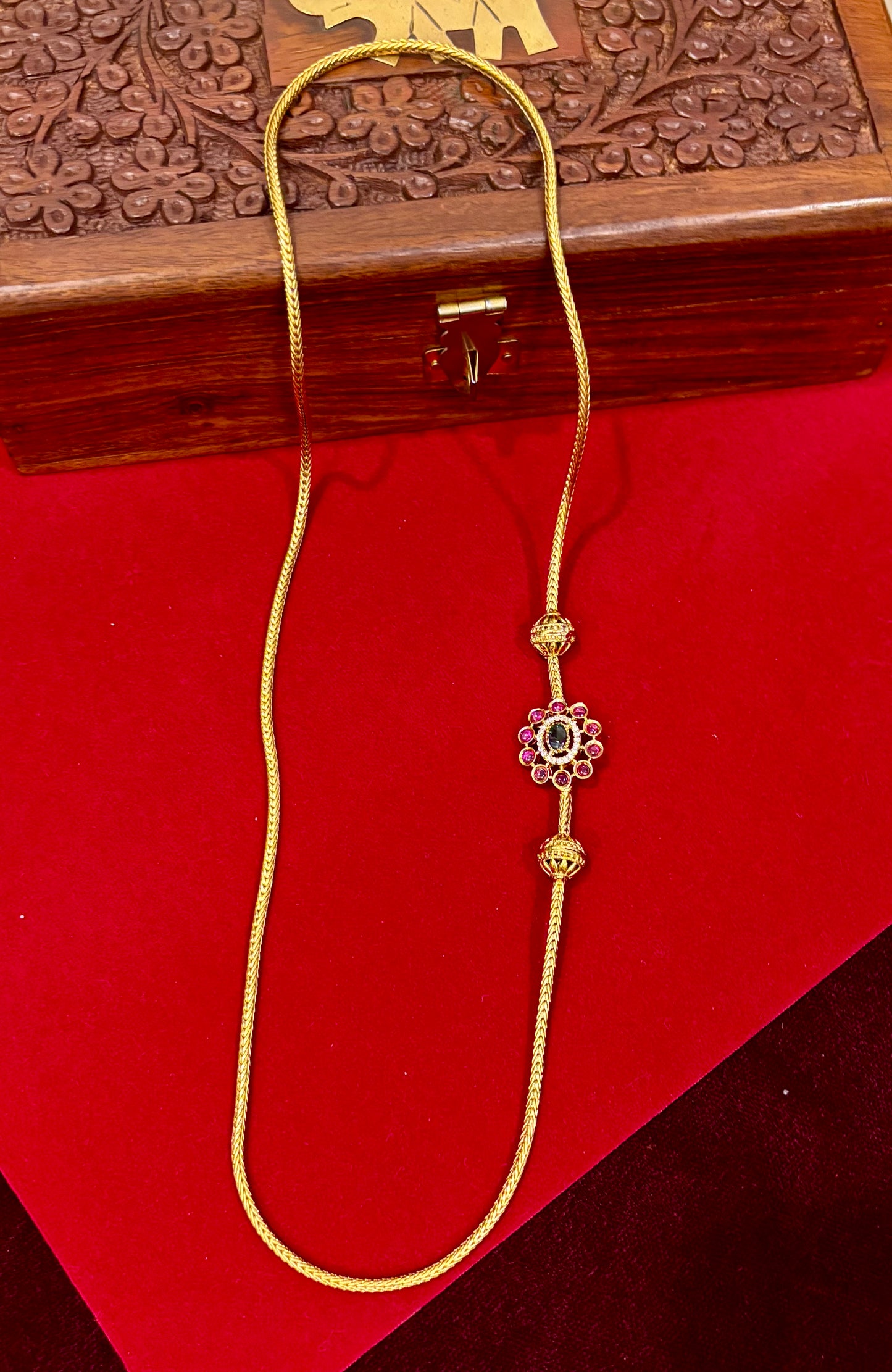 Anvika Mugappu Chain