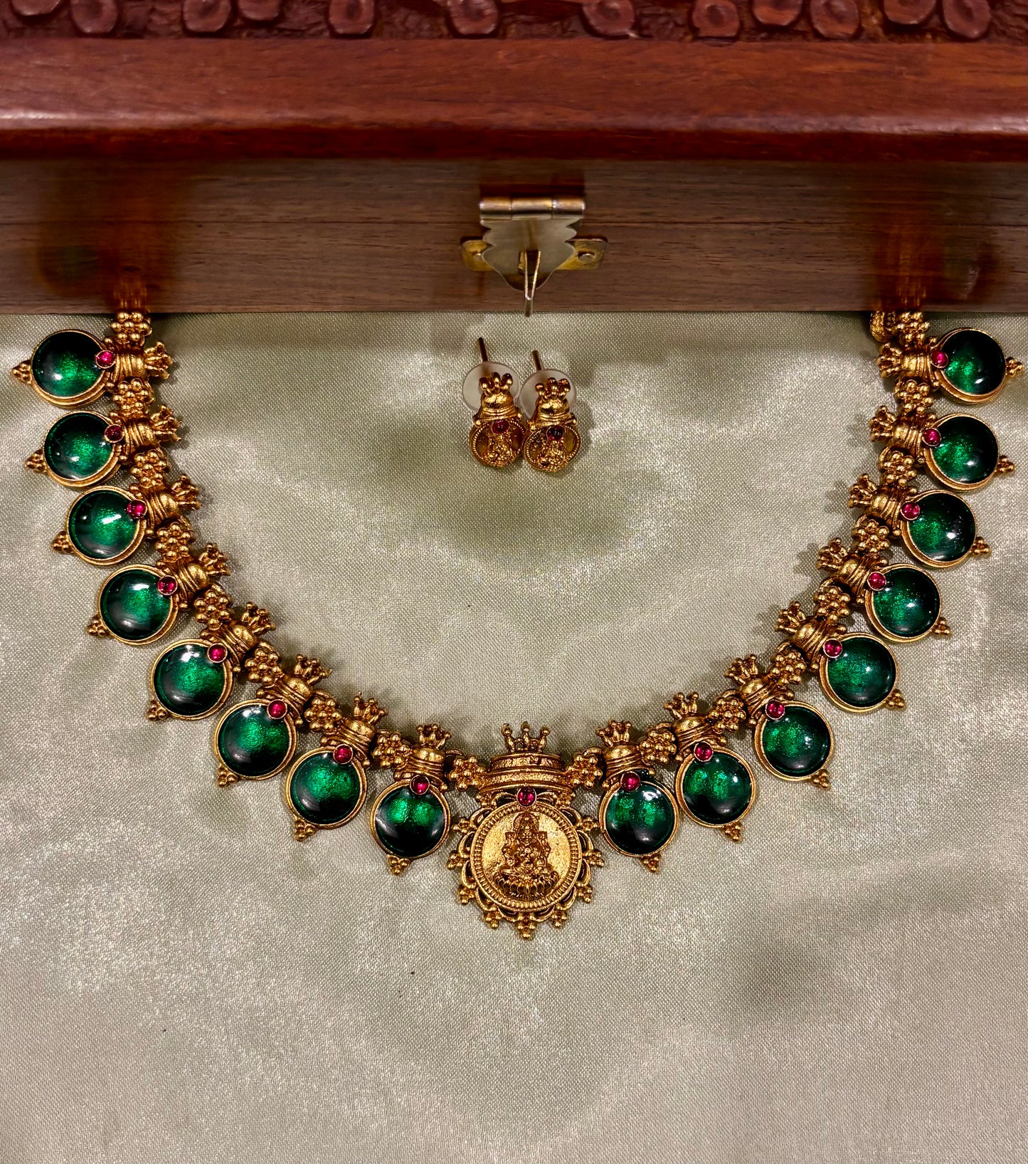 Rajalakshmi Palakka Temple Necklace Set