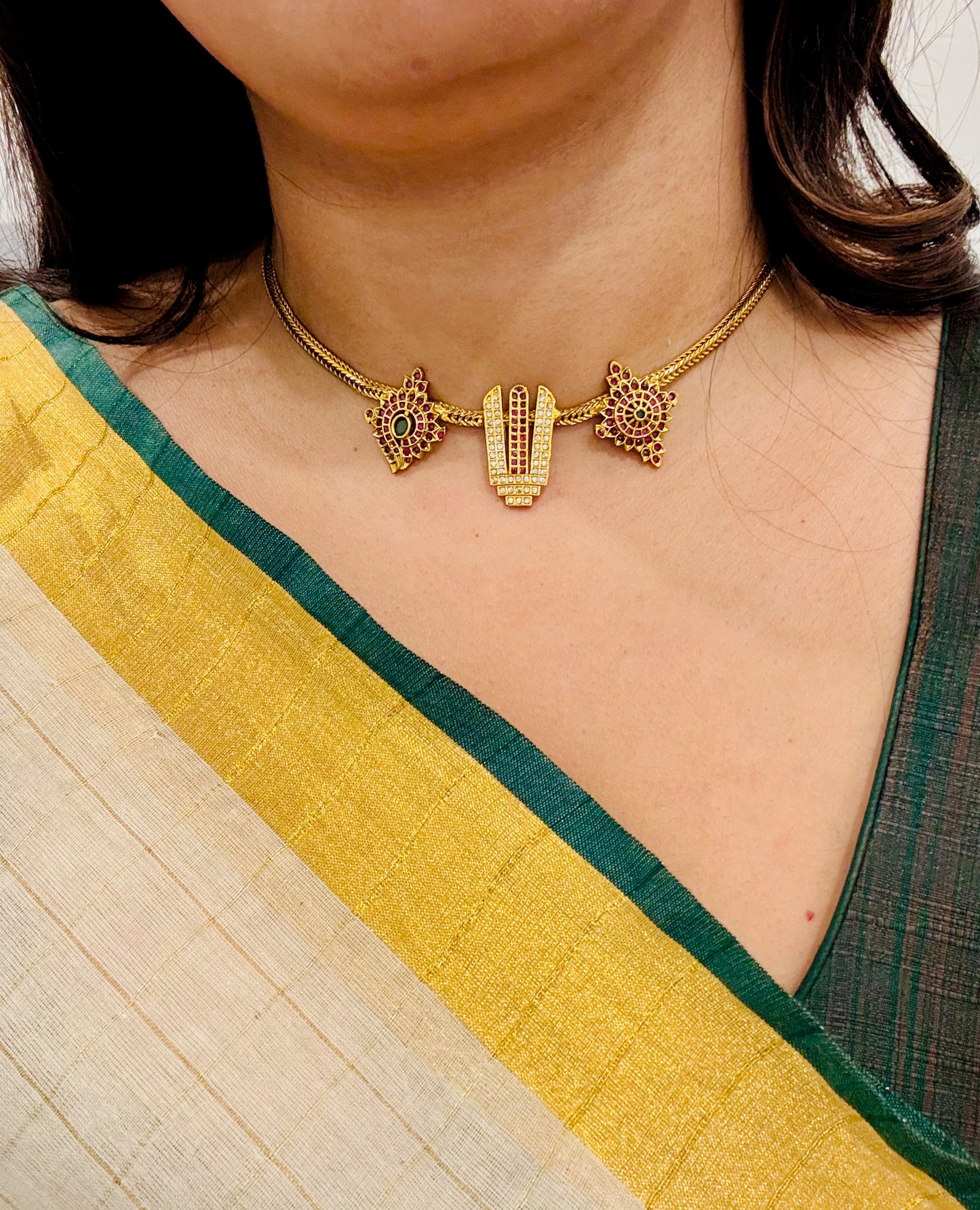 Govinda Kemp Temple Choker Set