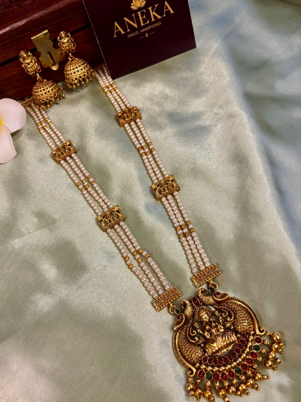 Padmavathy Pearl Haaram Set.