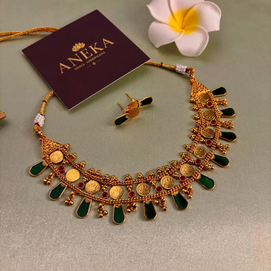 Varnika Palakka Necklace Set.