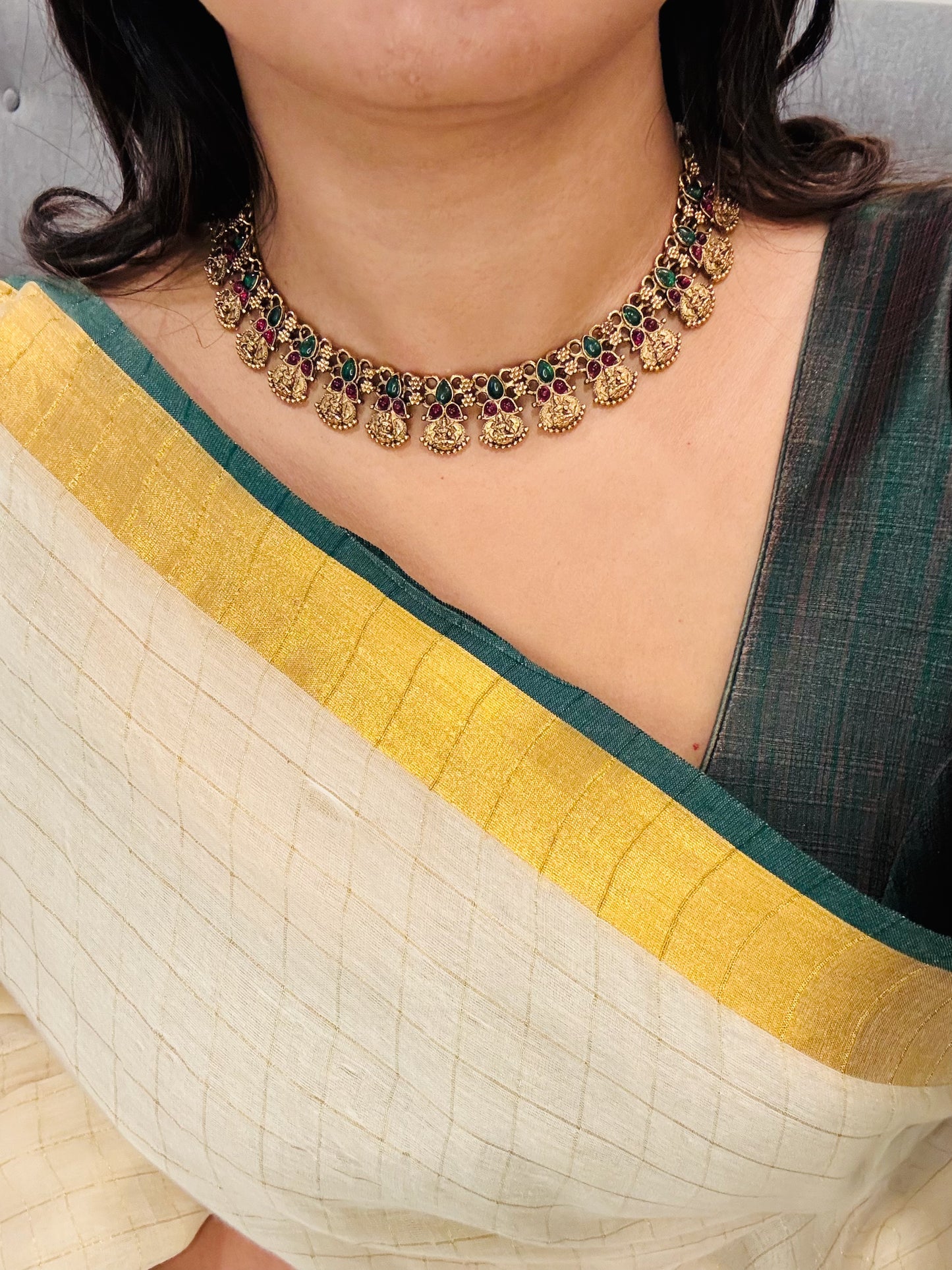 Veda  Kemp Stone Necklace Set Multi Colour