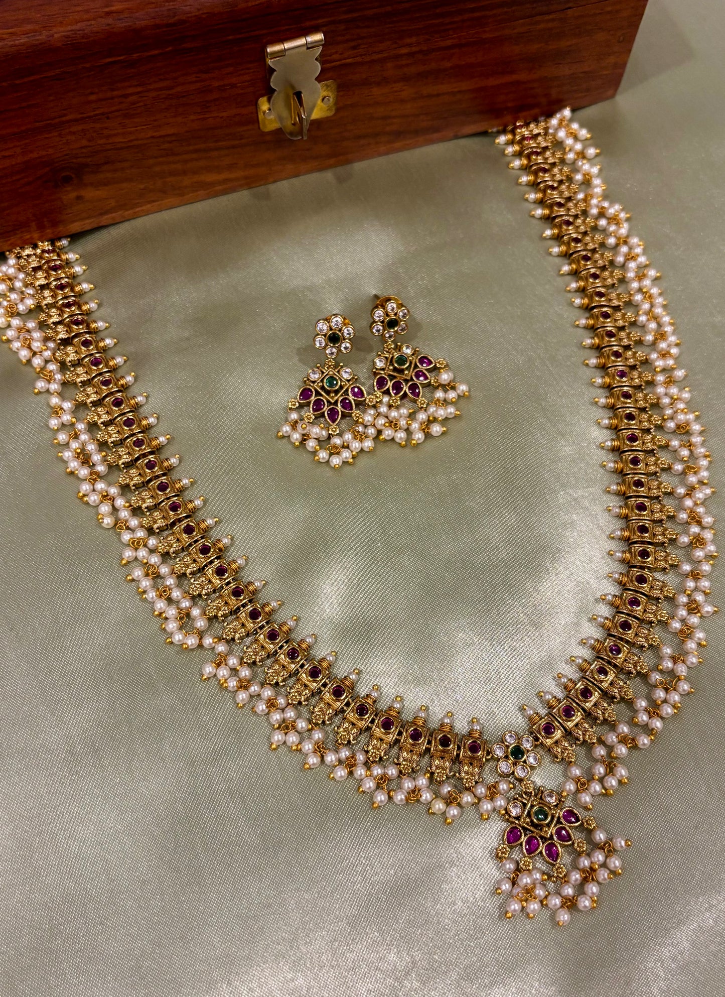 Vamika Premium Pearl Guttapusalu Haram Set