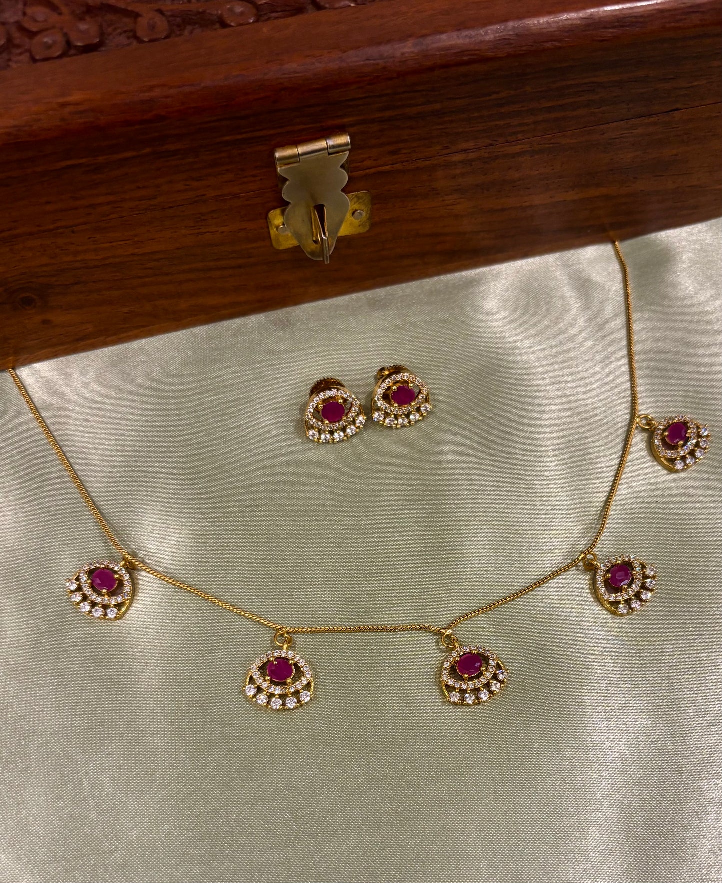 Nayana Charm Necklace Set