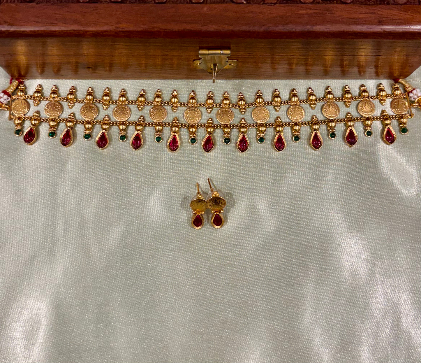 Vaiga Kasu Coin Temple Choker