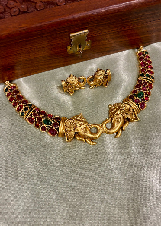 Gaja Ratna Necklace Set