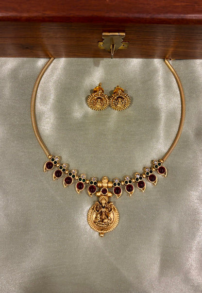 Ratnavika Lakshmi Temple Necklace Set