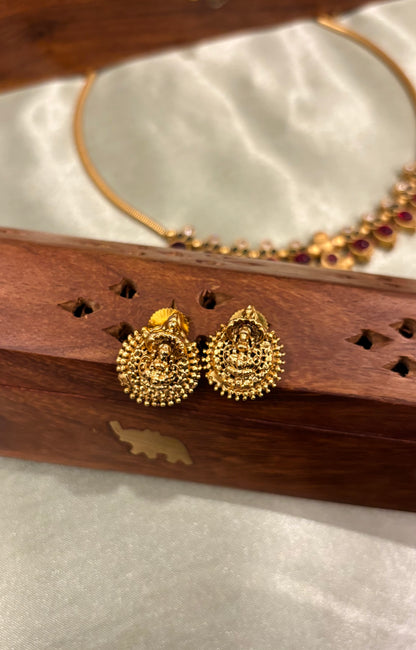 Ratnavika Lakshmi Temple Necklace Set
