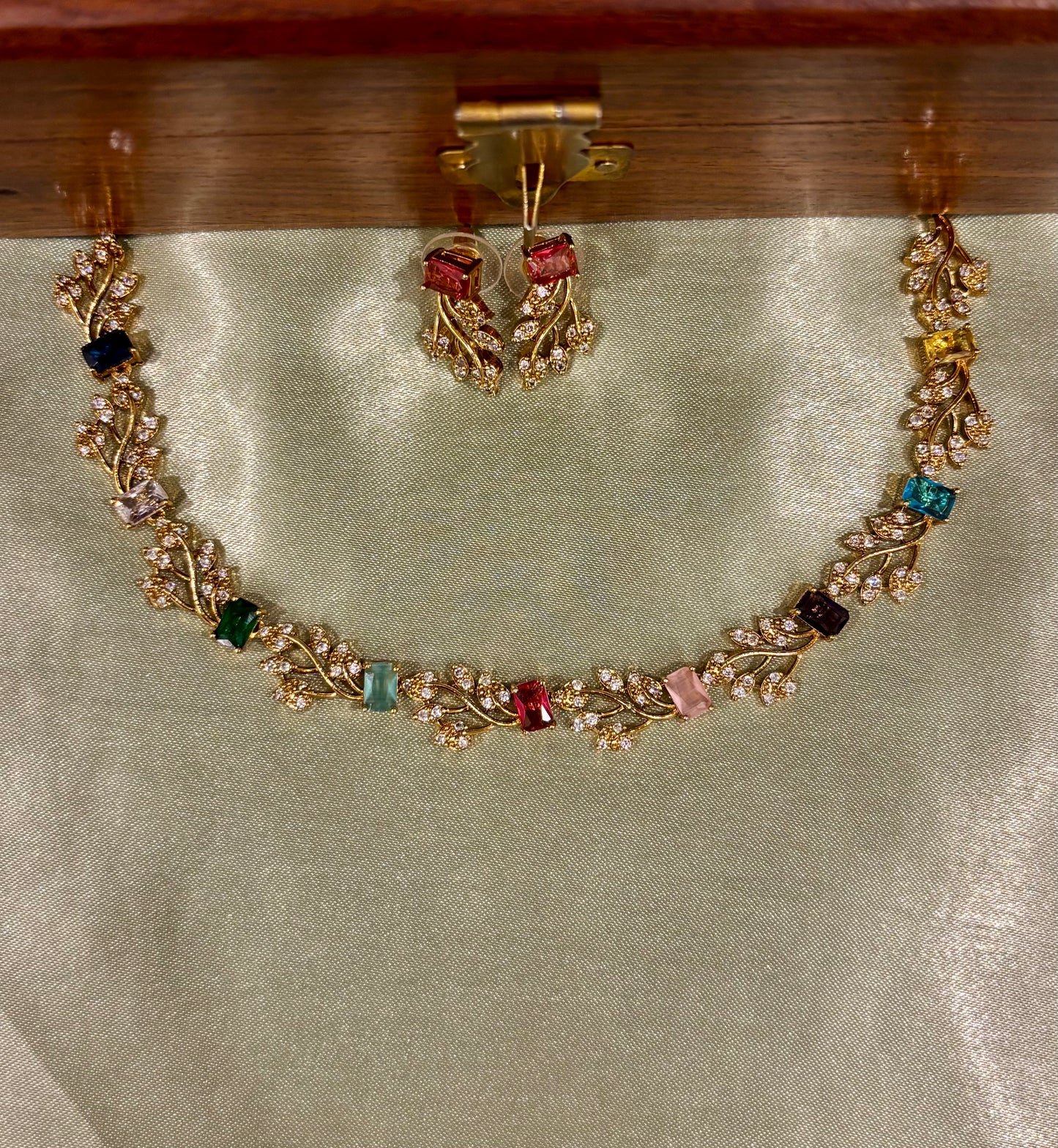 Alara AD Multi Color Necklace Set