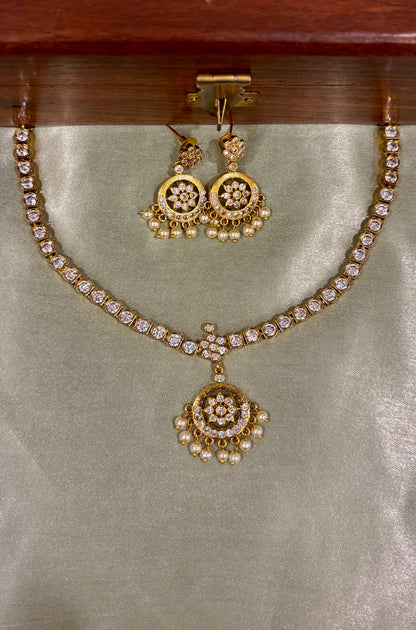 Miraya Kemp Attigai Necklace Set
