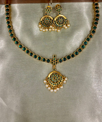 Miraya Kemp Attigai Necklace Set