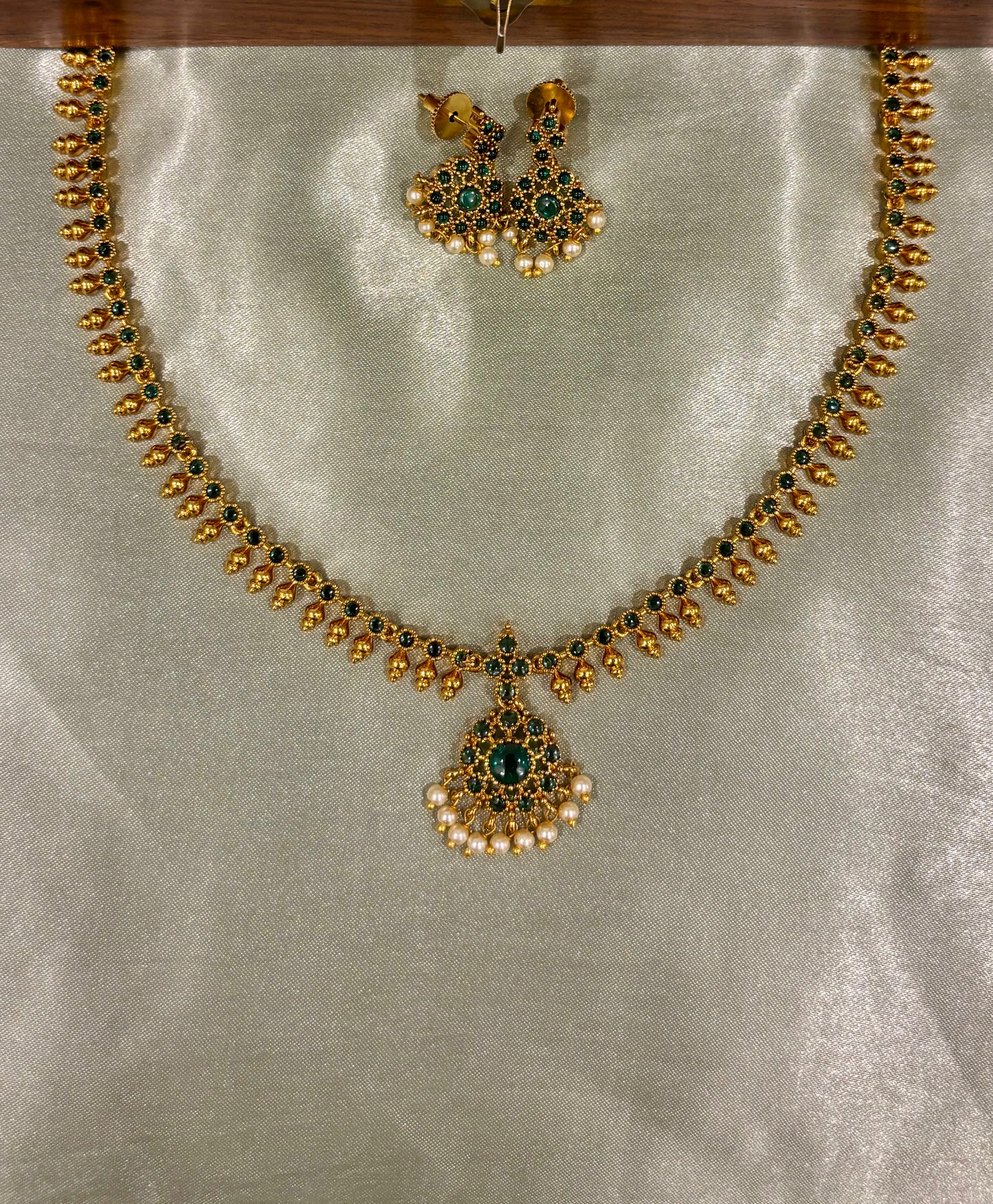 Rathna Attigai Necklace Set V4