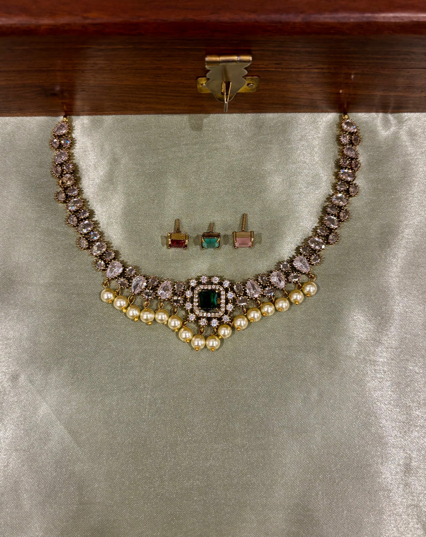 Zivara AD Stone Pearl Interchangeable Short Necklace Set