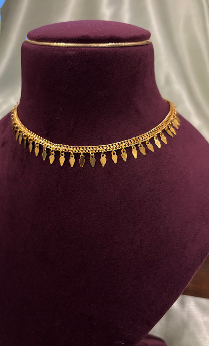 Vihana Gold Plated Single layer Elakkathali Necklace