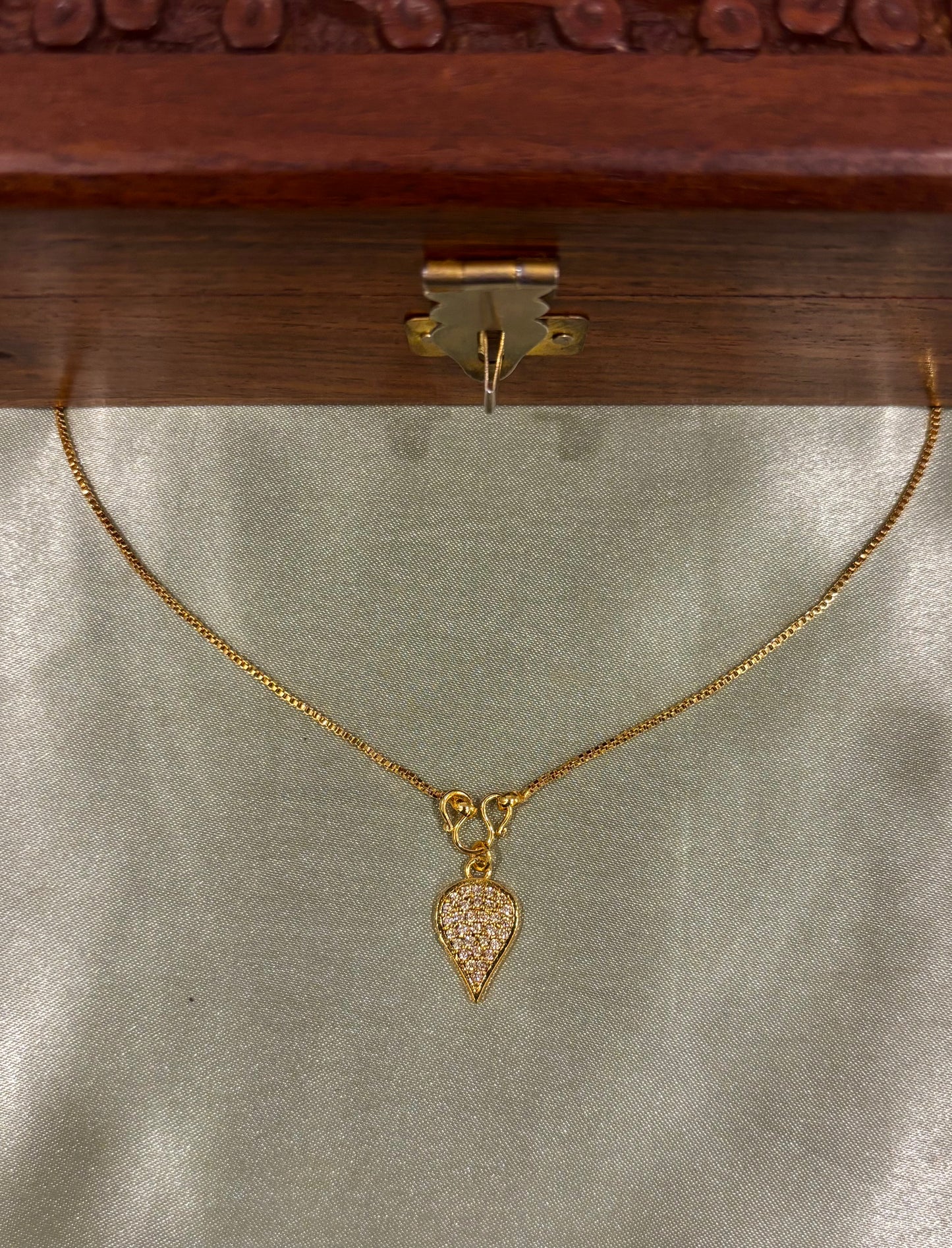 Midhula Gold Plated Diamond Thali