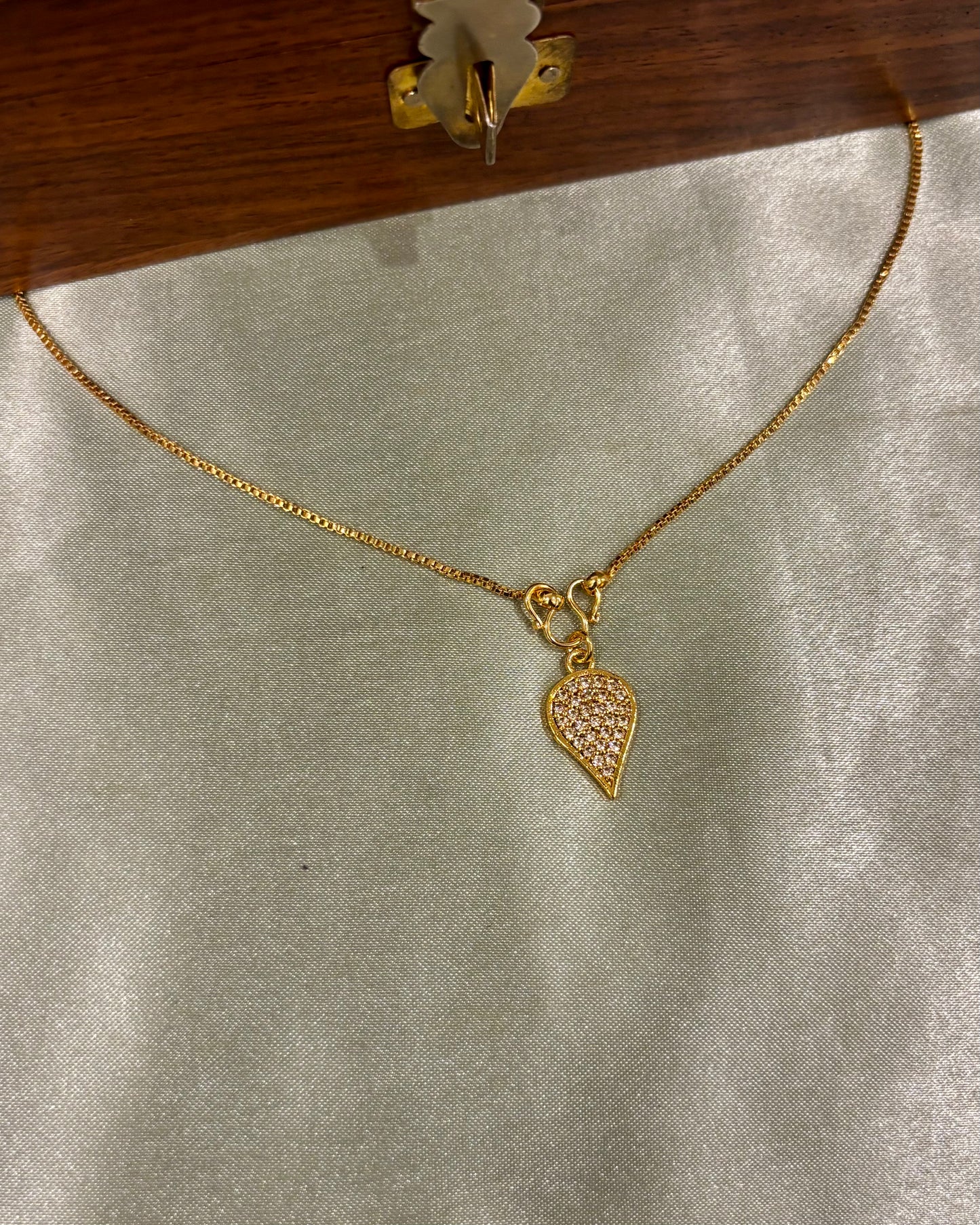 Midhula Gold Plated Diamond Thali