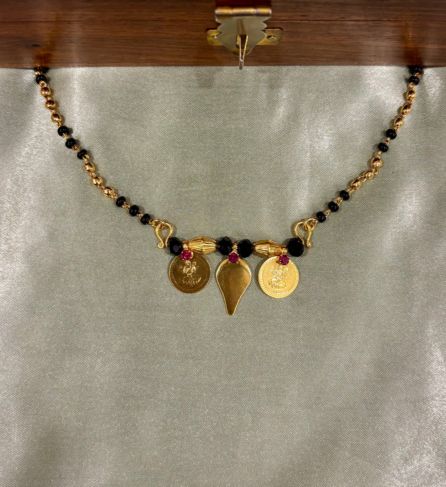 Rohini Gold Plated Karimani Ela Thali