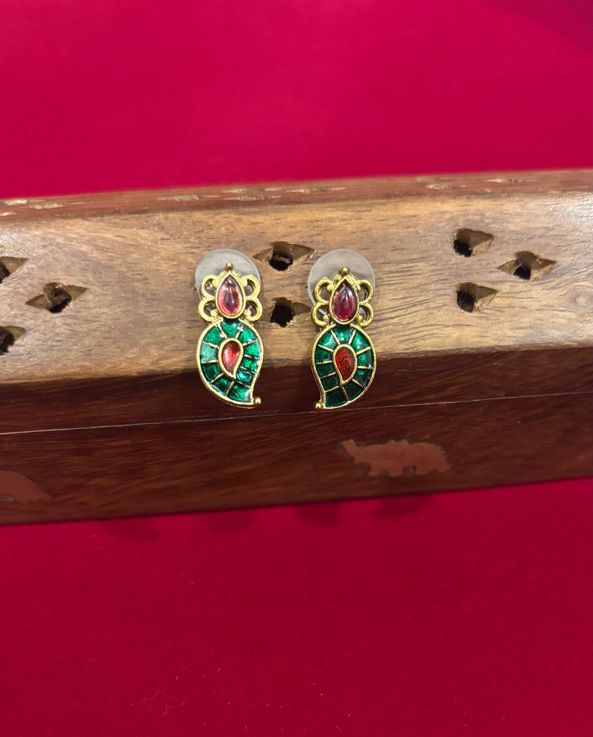 Antique Mango Motif Necklace Set.