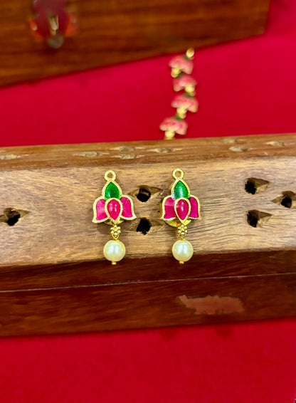 Raga Lotus Choker.