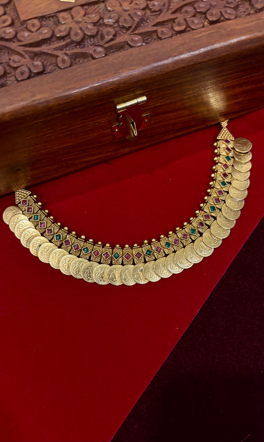 Ahalya Coin Kemp Choker.
