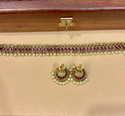 Roja Premium Kemp Stone Choker.