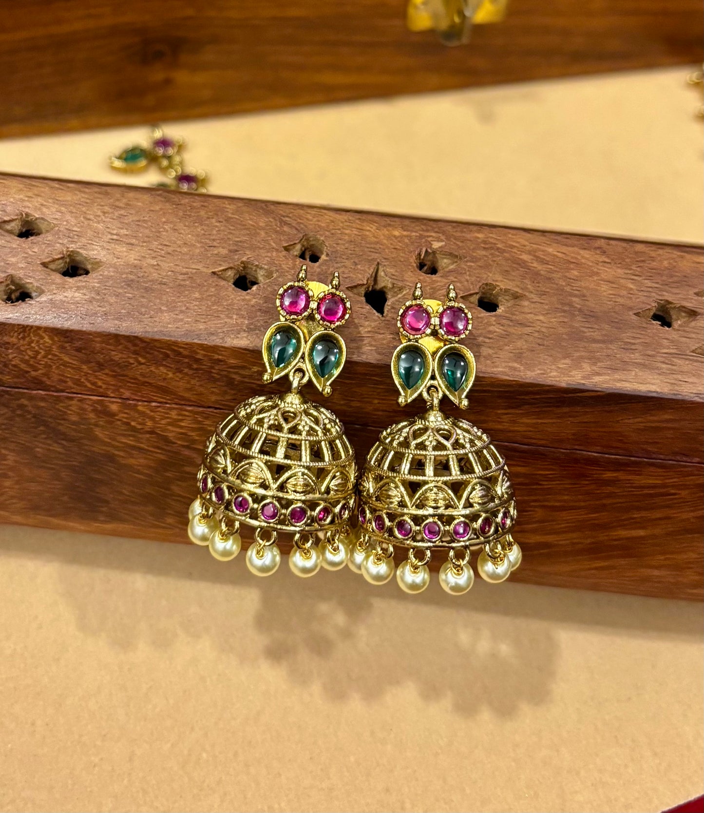 Advaya Palakka Necklace Set.