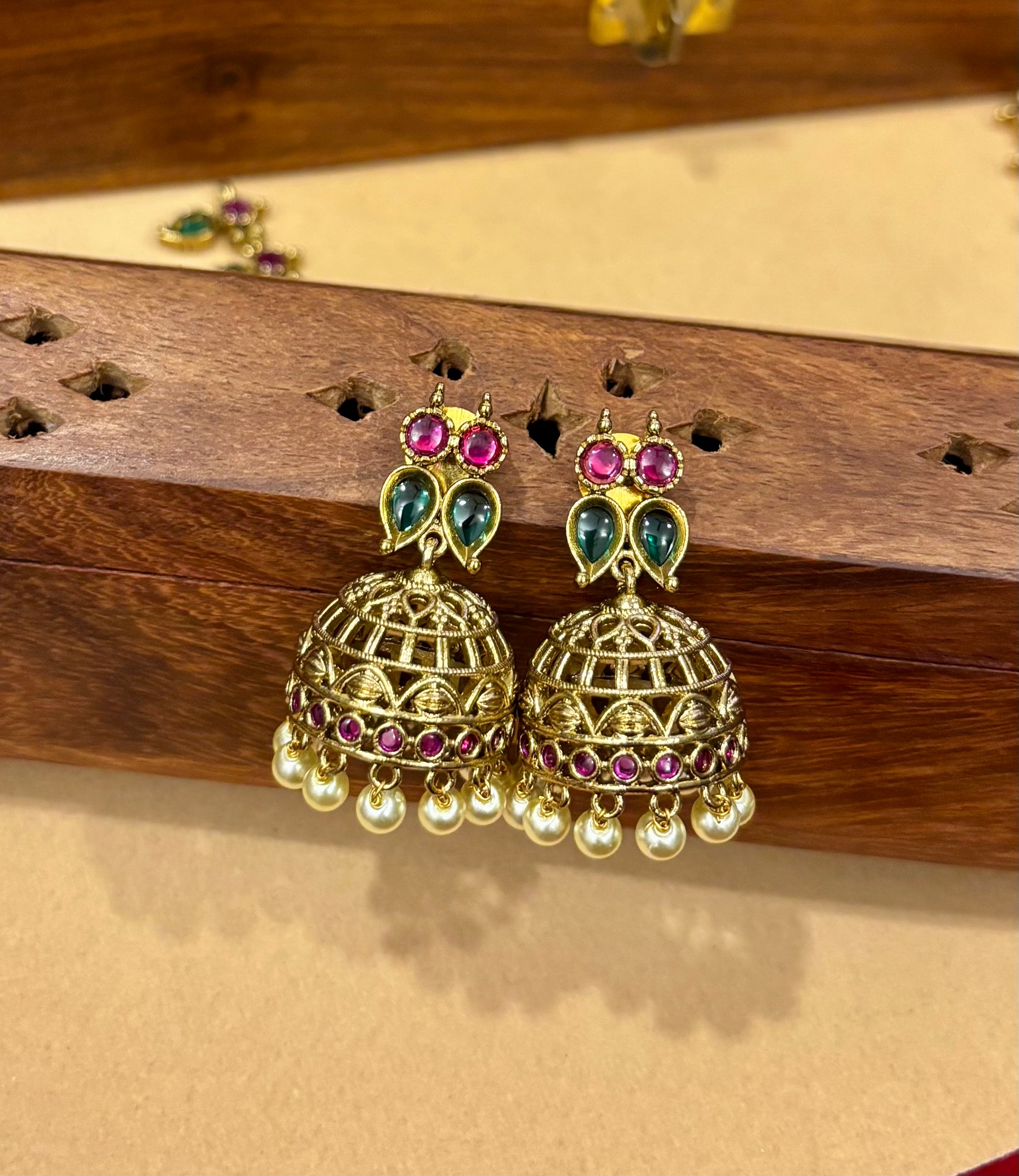 Advaya Palakka Necklace Set.