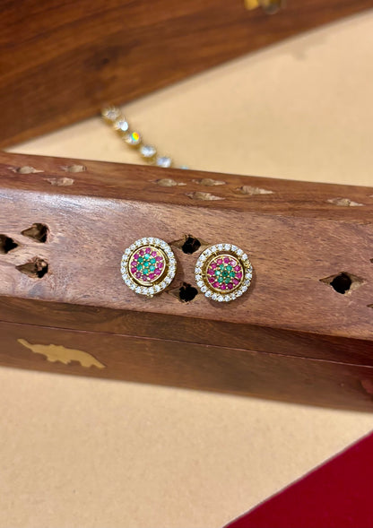 Saanvika AD Stone Necklace Set