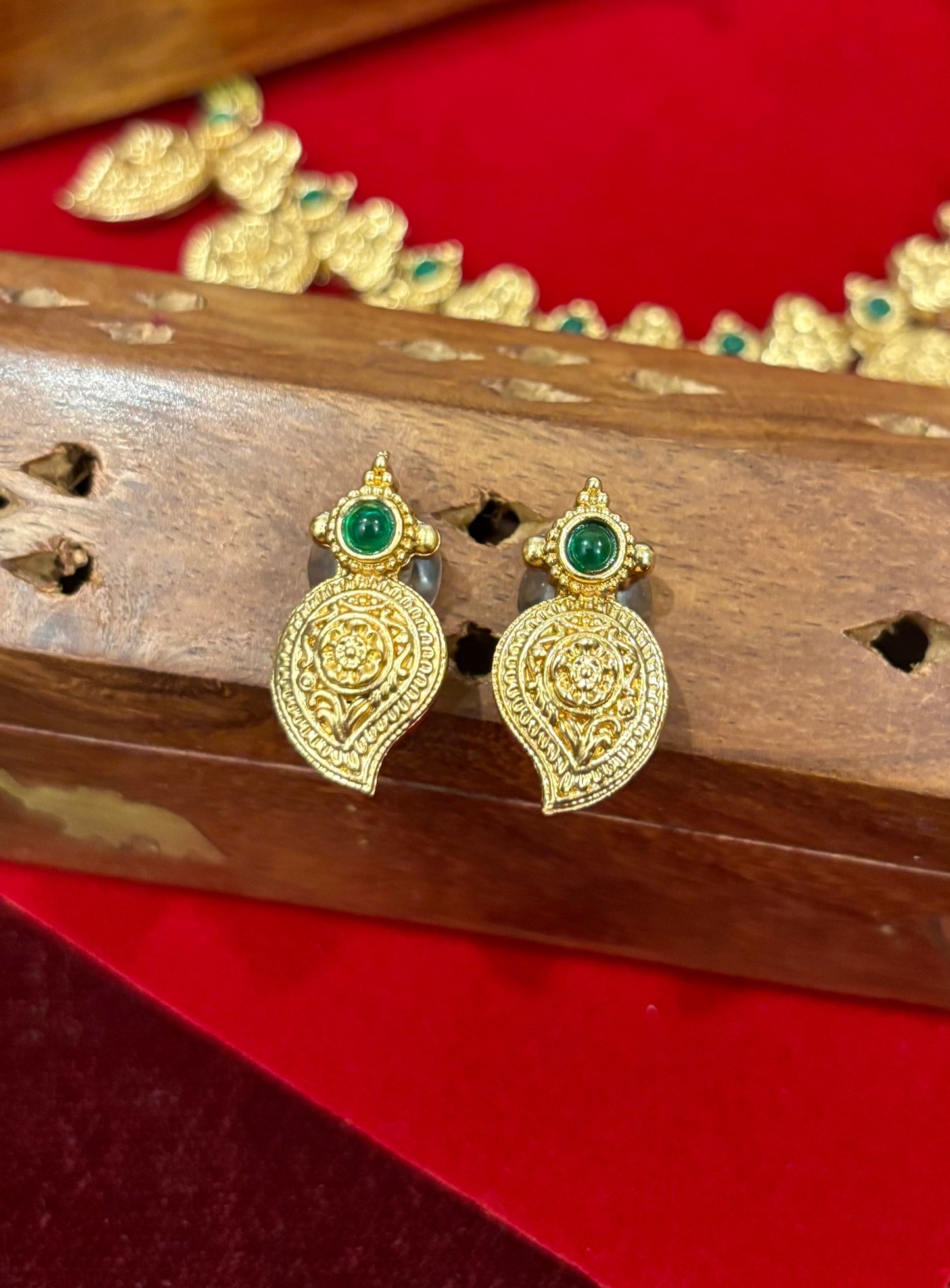 Avani Lakshmi Necklace Set