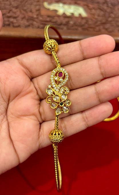 Vasudha Mugappu Chain