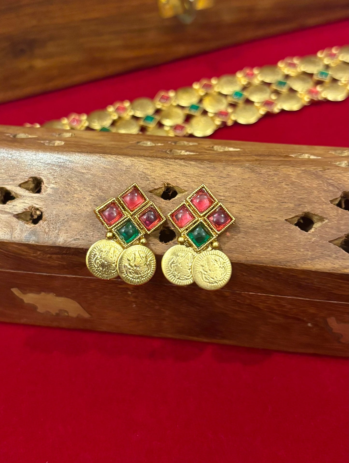 Swarna Coin Choker Set.