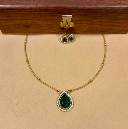 Meher Emerald Pendant Chain.