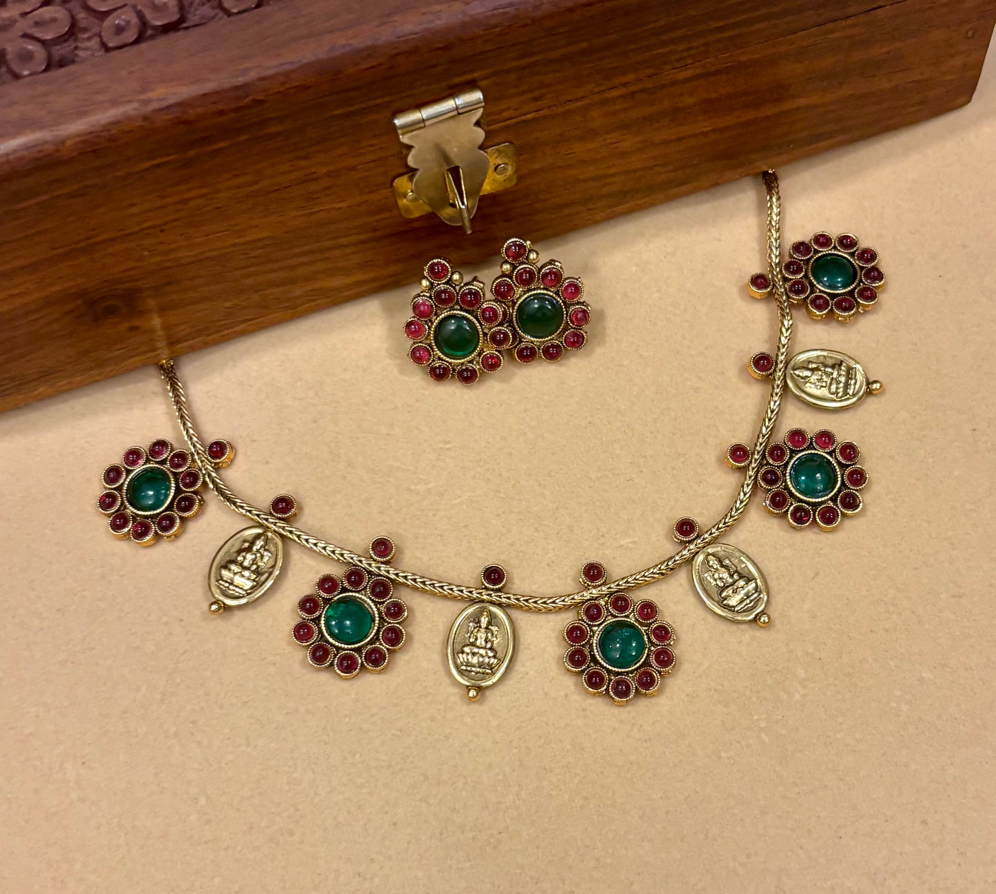 Srika Kemp Coin Fusion Necklace Set V2