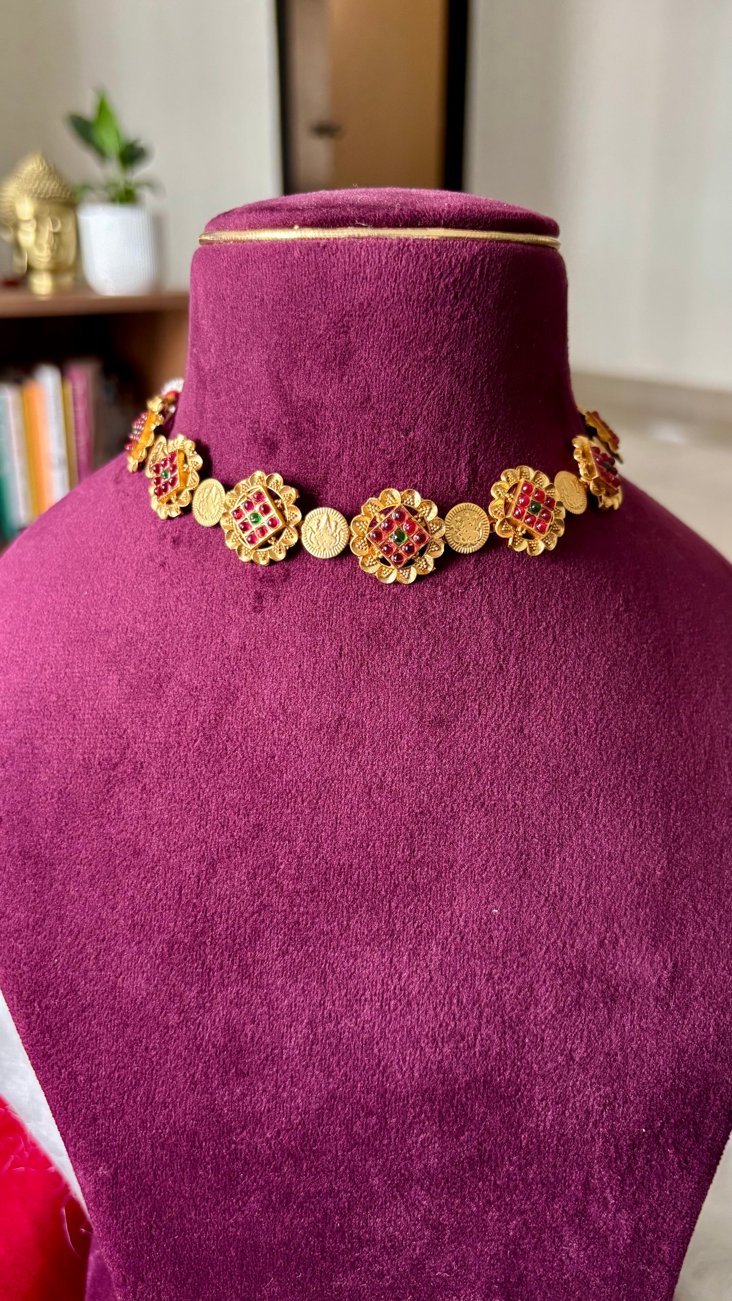 Kaveri Kemp Kasu Choker