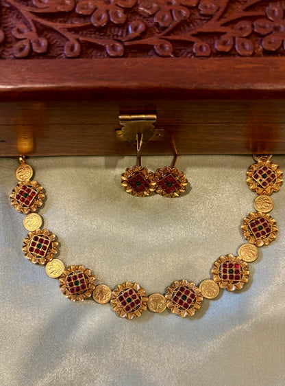 Kaveri Kemp Kasu Choker