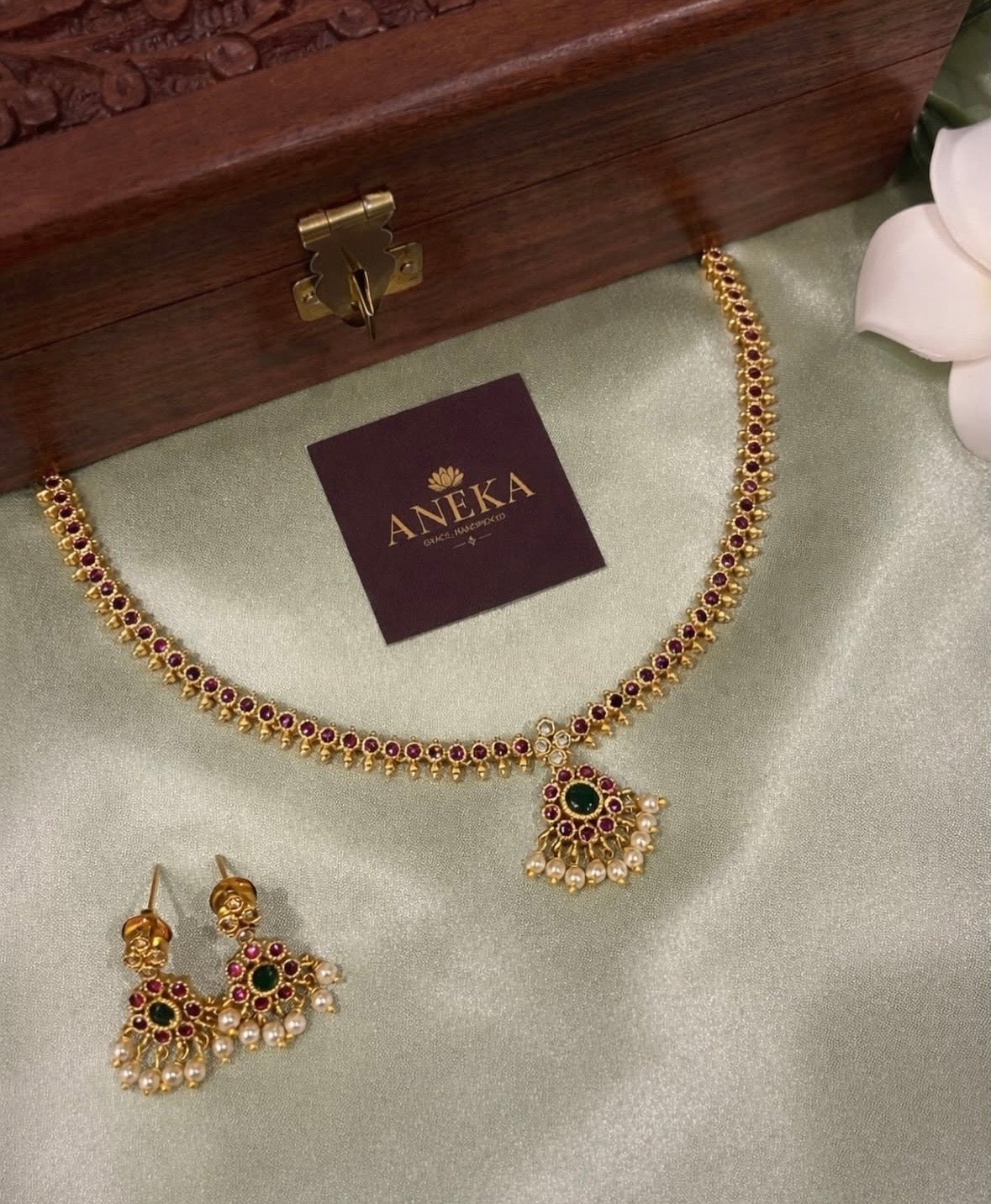 Rathna Attigai Necklace Set