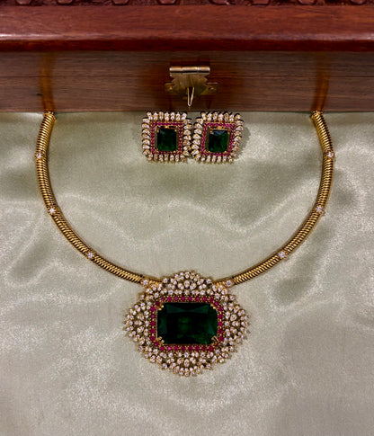 Aadhira Emerald Hasli Necklace Set