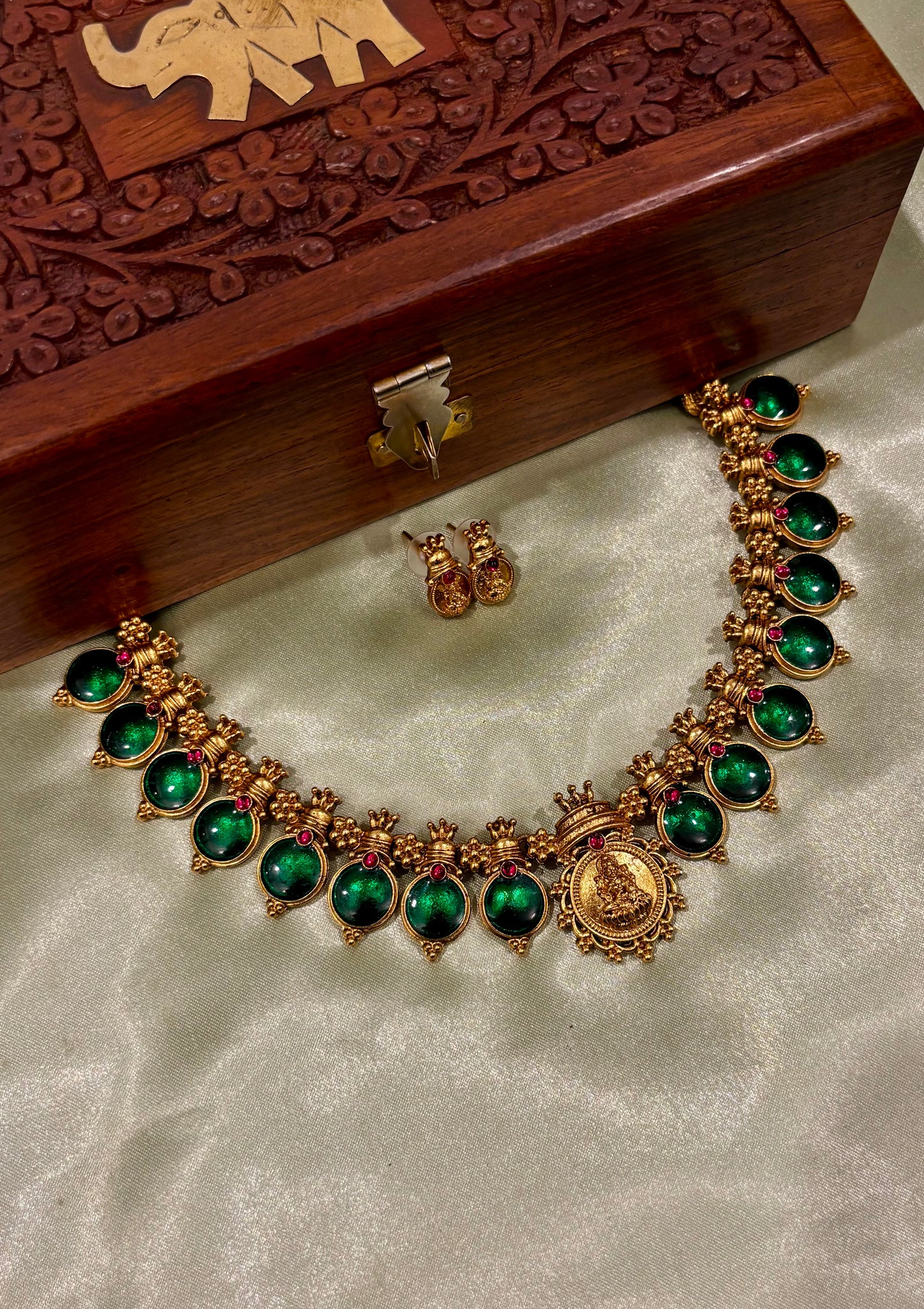 Rajalakshmi Palakka Temple Necklace Set