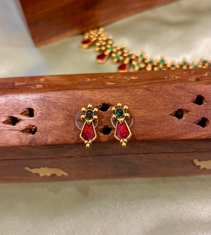 Kairali Palakka Motif Beaded Necklace Set