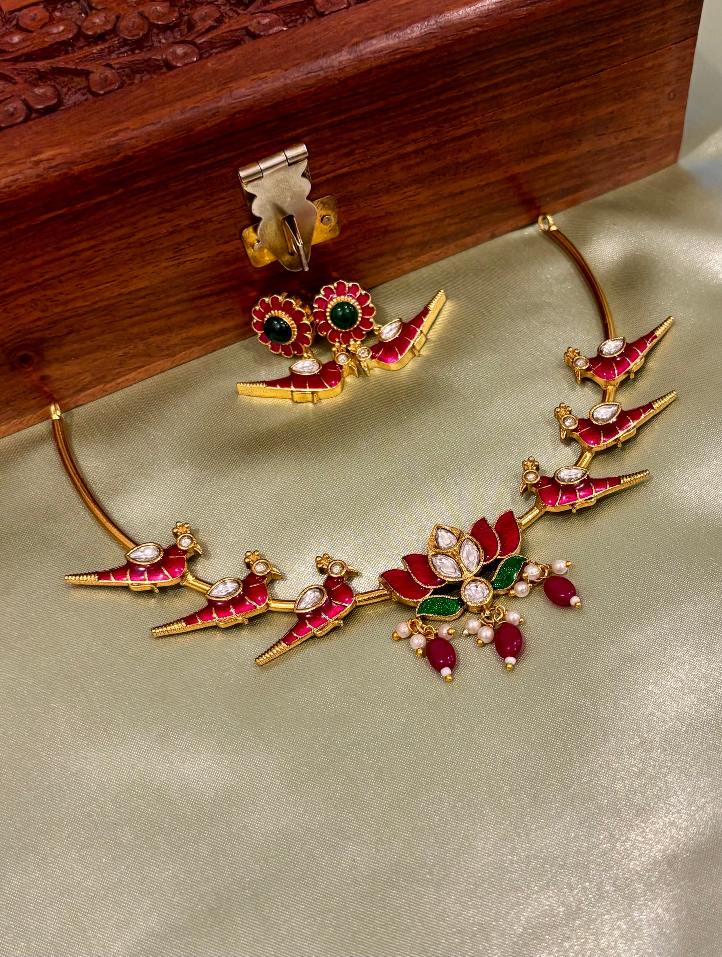 Padmini Lotus With Bird Neckcuff With Earring