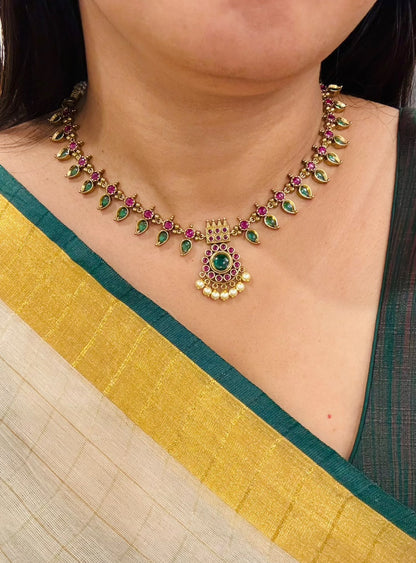 Advaya Palakka Necklace Set.