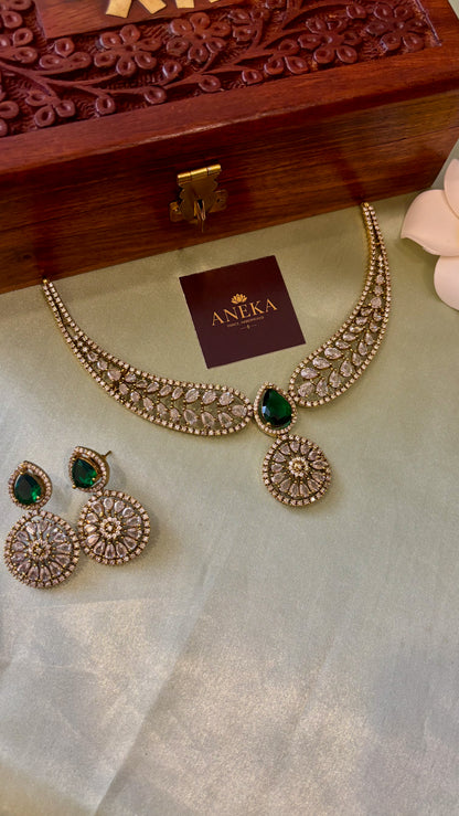 Mehrin Victorian Diamond Necklace Set
