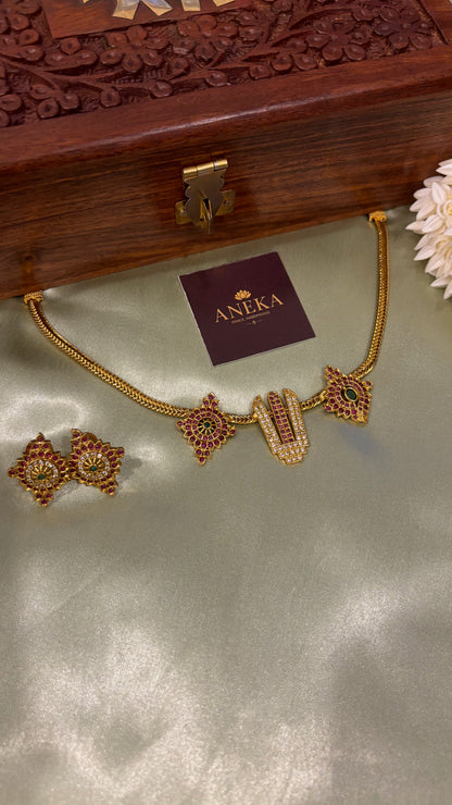 Govinda Kemp Temple Choker Set