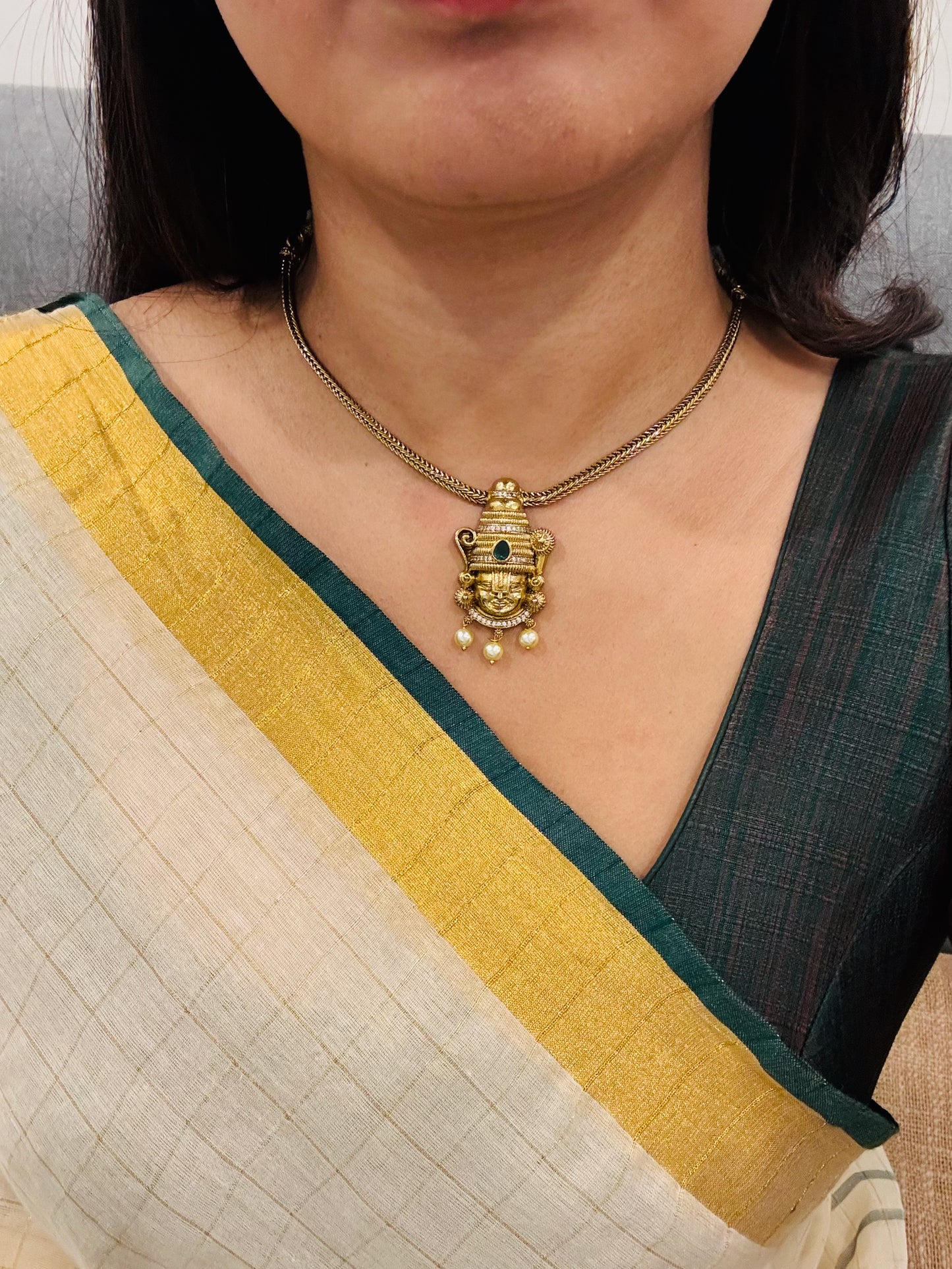 Srinika Balaji Attigai Set